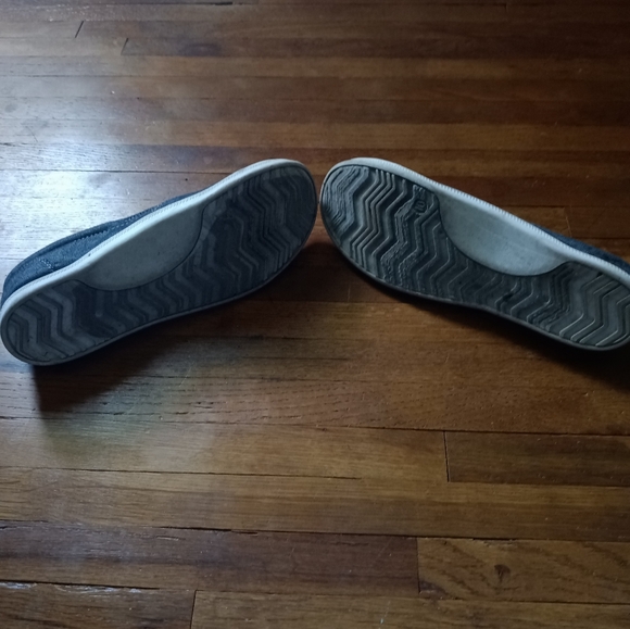 Women's Slip on Canvas Sneakers Gray Cloth - Picture 2 of 2